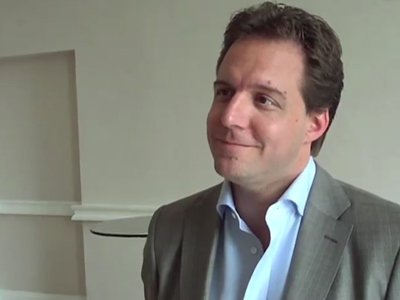 ���x��Symbian�������(zh��)�ж��������˹